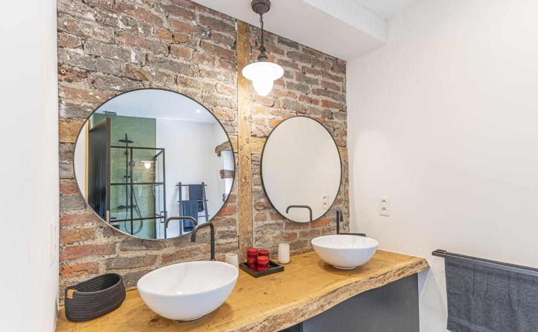 Le Gite Des Platanes Spa Ngoại thất bức ảnh
