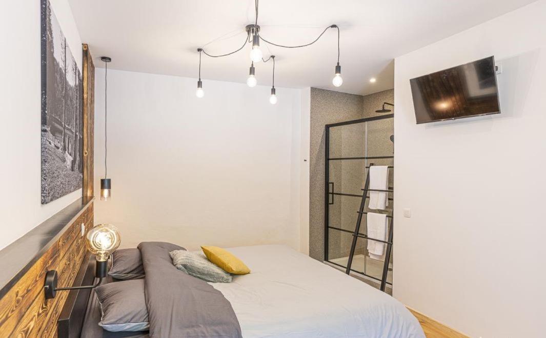 Le Gite Des Platanes Spa Ngoại thất bức ảnh